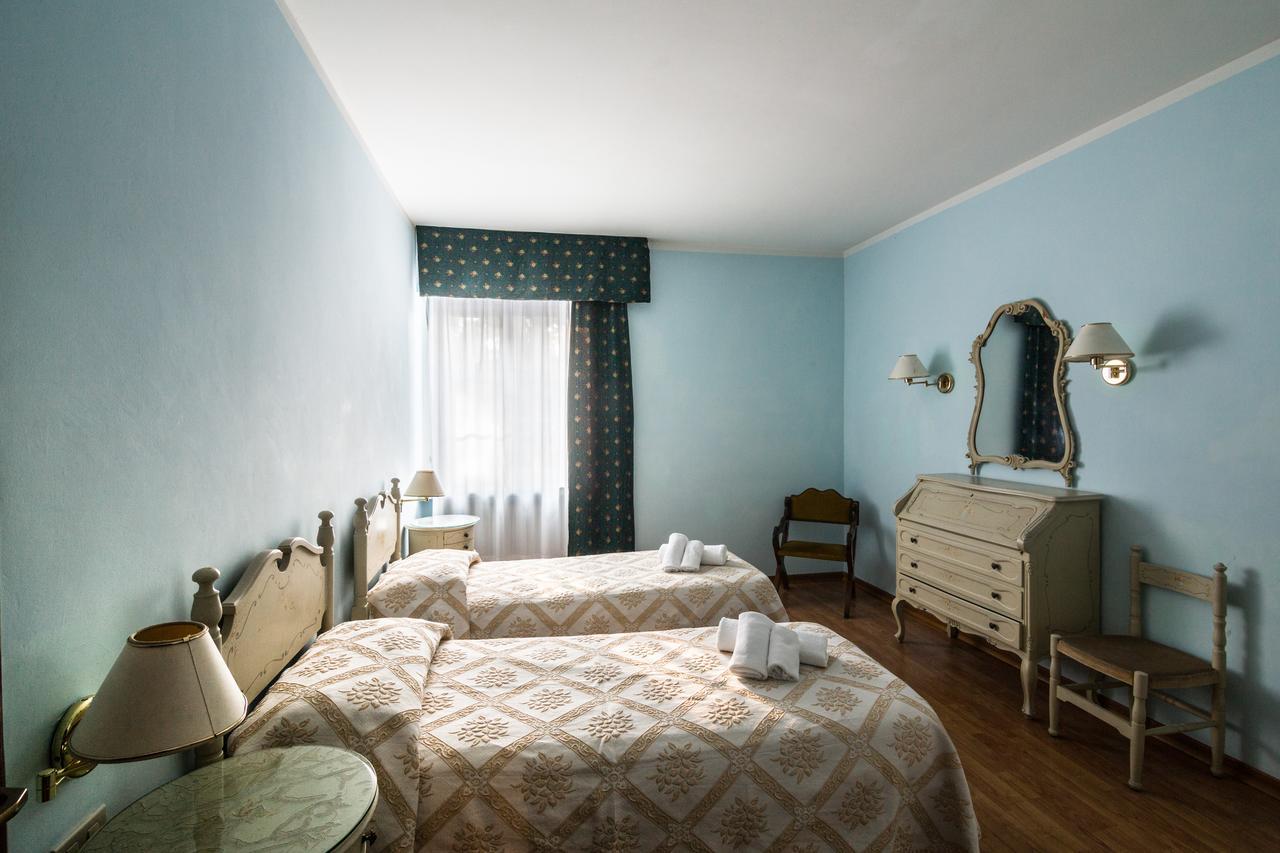 Royal Hotel Paolino Cavareno Kamer foto