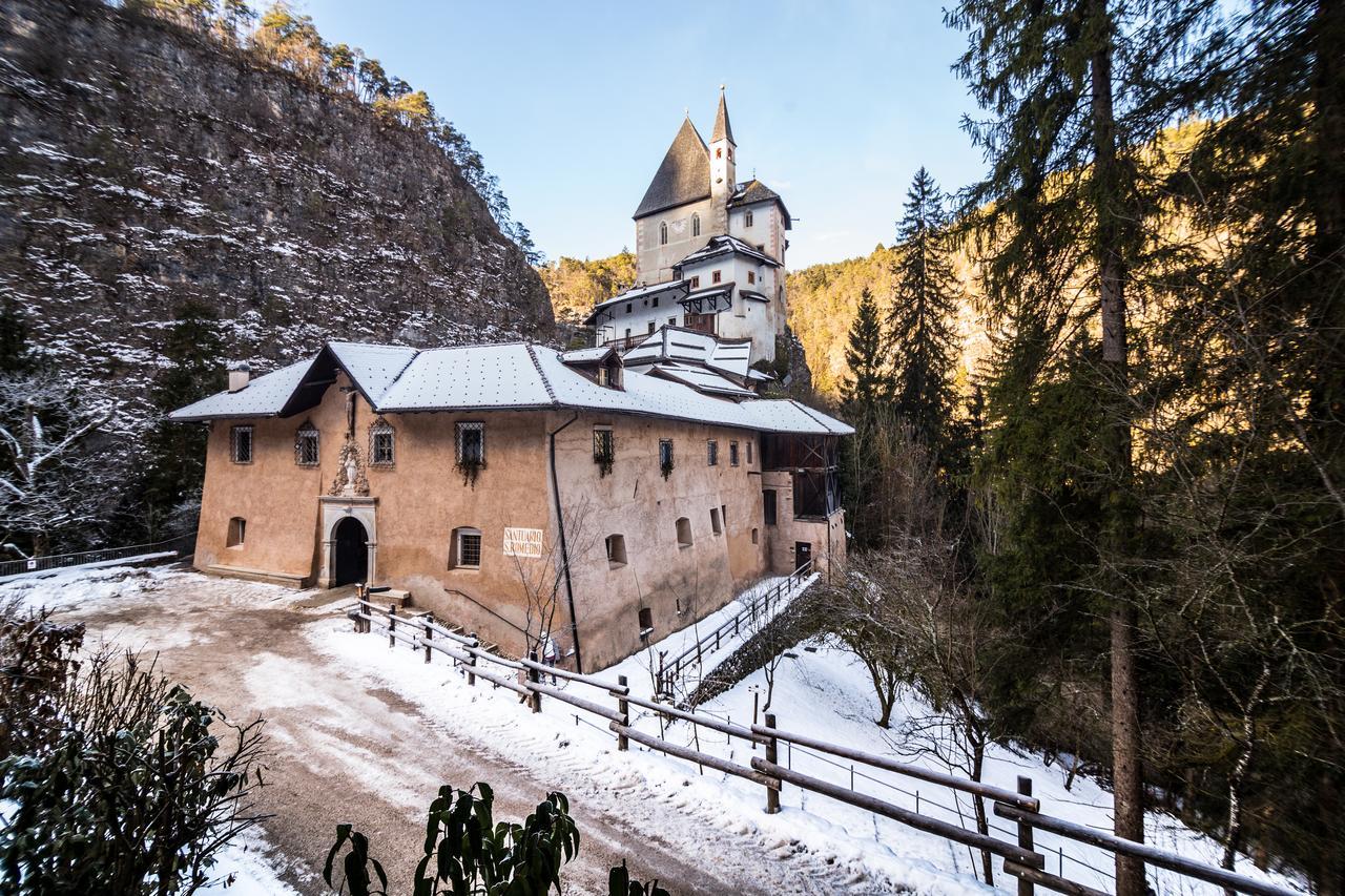 Royal Hotel Paolino Cavareno Buitenkant foto