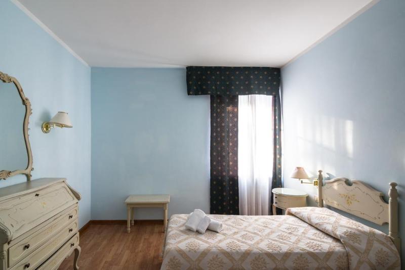 Royal Hotel Paolino Cavareno Buitenkant foto